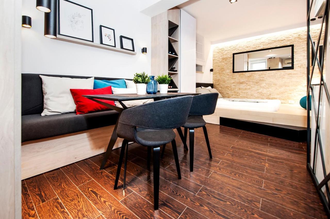 Apartments Casa Dekic โรวีน ภายนอก รูปภาพ