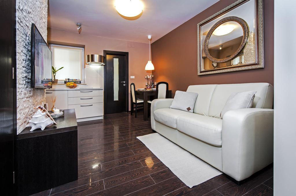 Apartments Casa Dekic โรวีน ภายนอก รูปภาพ