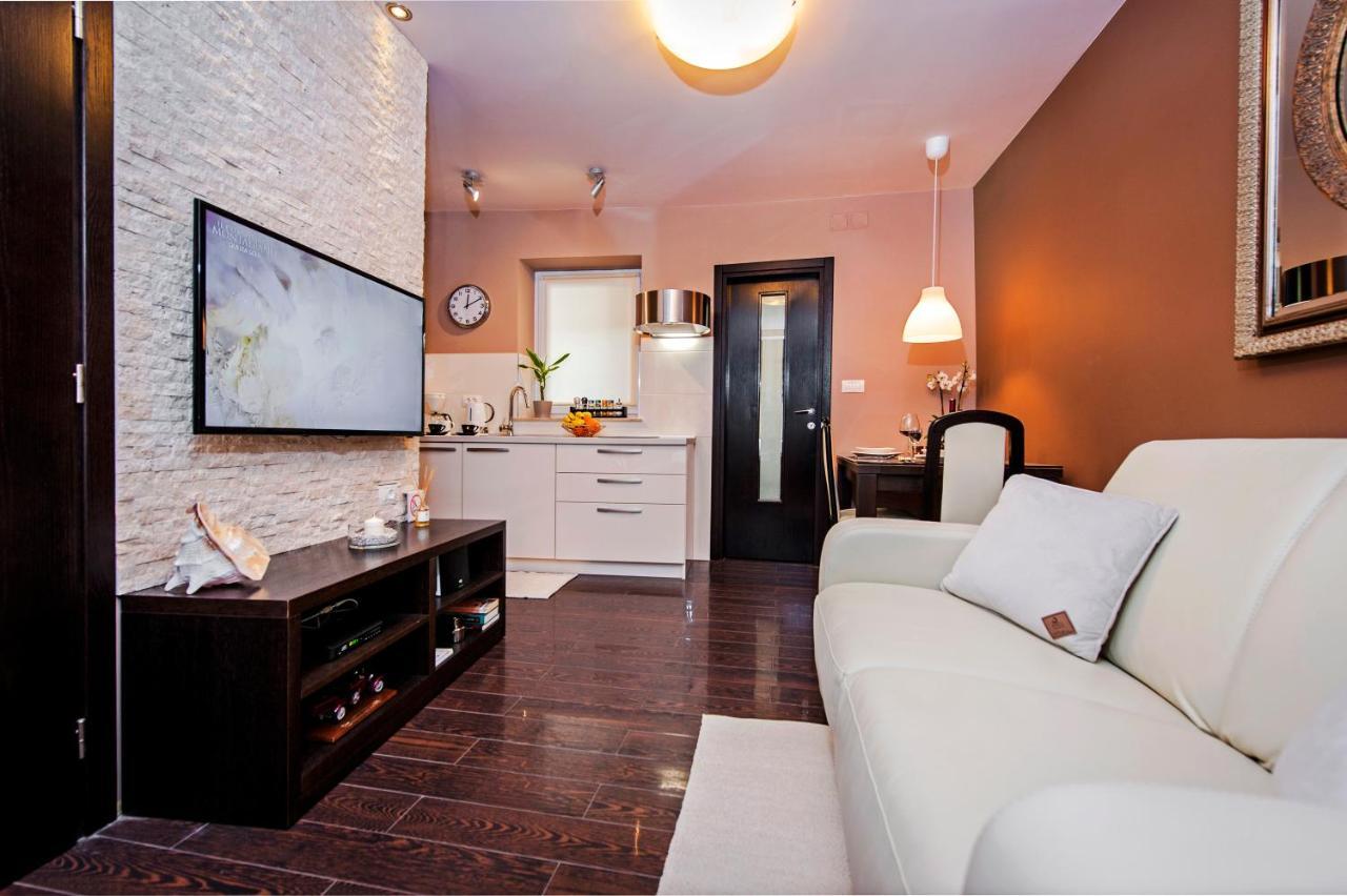 Apartments Casa Dekic โรวีน ภายนอก รูปภาพ